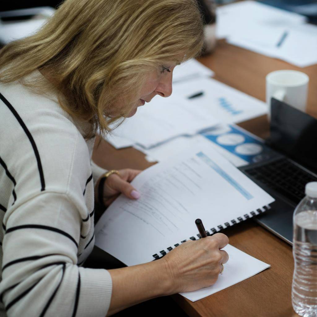 ROI of Soft Skills: วัดผลตอบแทนการลงทุนพัฒนาผู้นำอย่างไรให้บอร์ดอนุมัติงบประมาณ